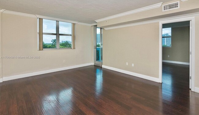 Building Photo - 7501 E Treasure Dr