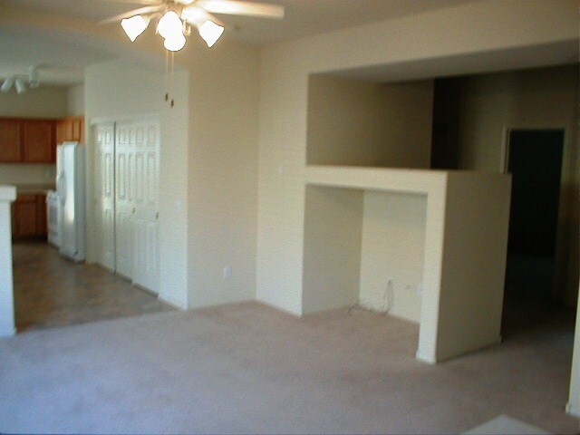 Building Photo - Wonderful Summerlin single story with gras...