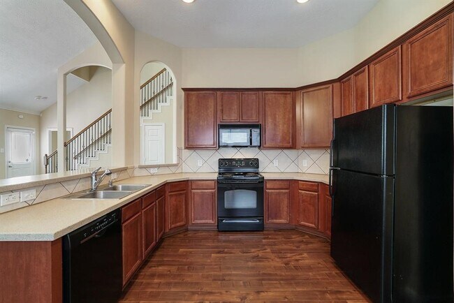 Building Photo - 7211 Emerald Run Ln