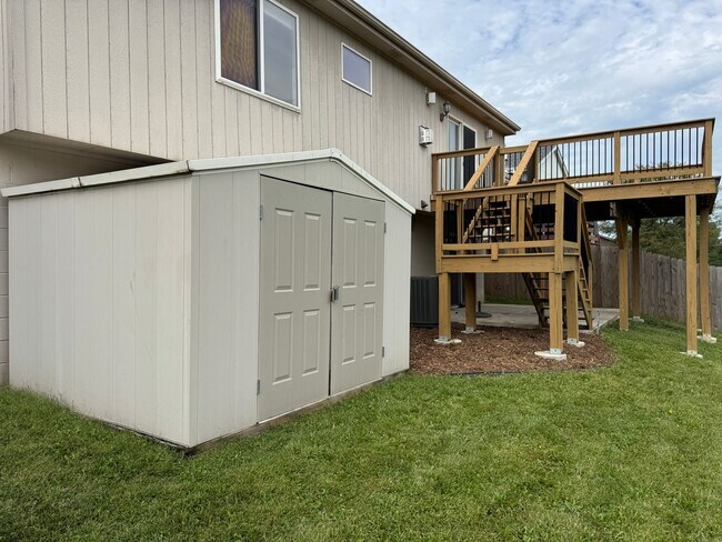 Building Photo - 4303 N 169th St