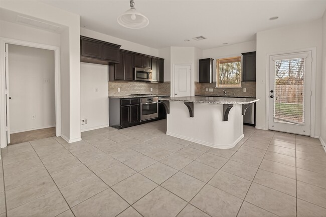 Building Photo - 12102 City Trek Ln