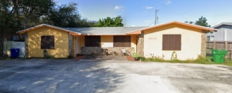 Building Photo - 2012 SW 99th Ter