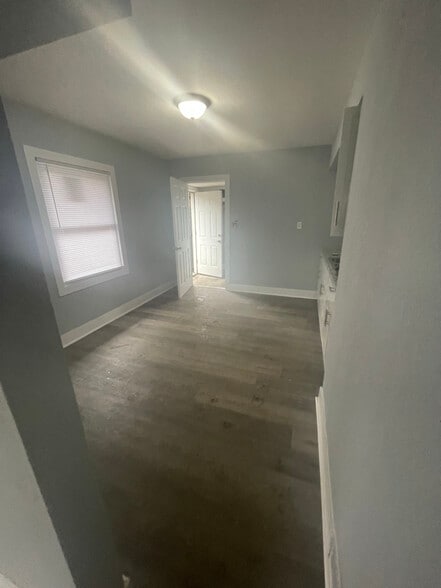 Building Photo - 5955 N 79th St