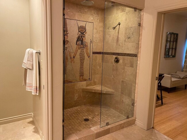 Building Photo - Fully furnished rental in downtown Anchorage