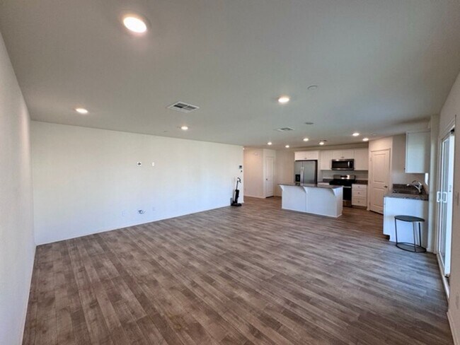 Building Photo - Newly built 4 bedroom Winchester home for ...