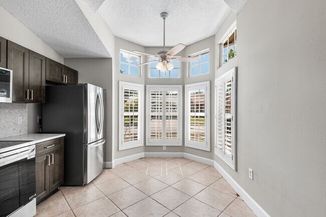 Building Photo - 4011 Levonshire Pl