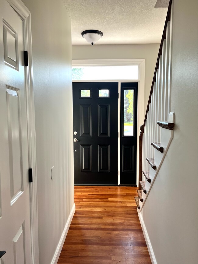 Building Photo - 17093 Isleton Ave