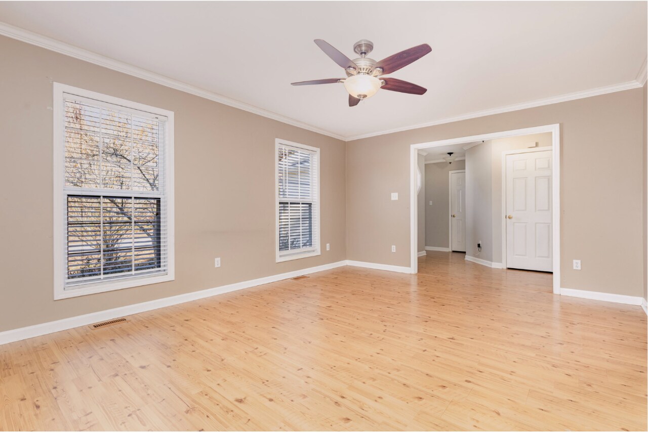 Building Photo - 120 Braxberry Way