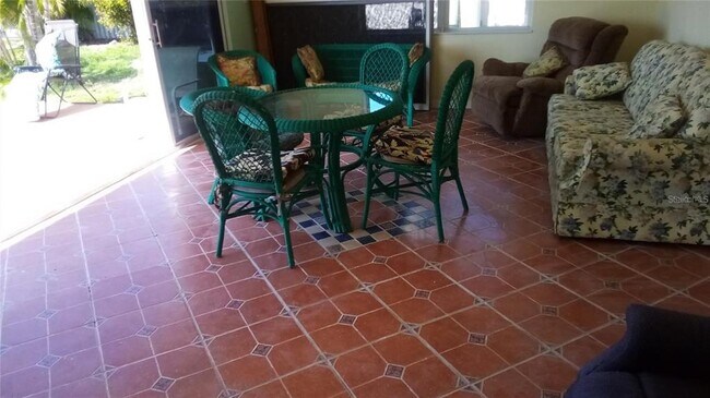 Building Photo - 758 Spring Lake Blvd NW