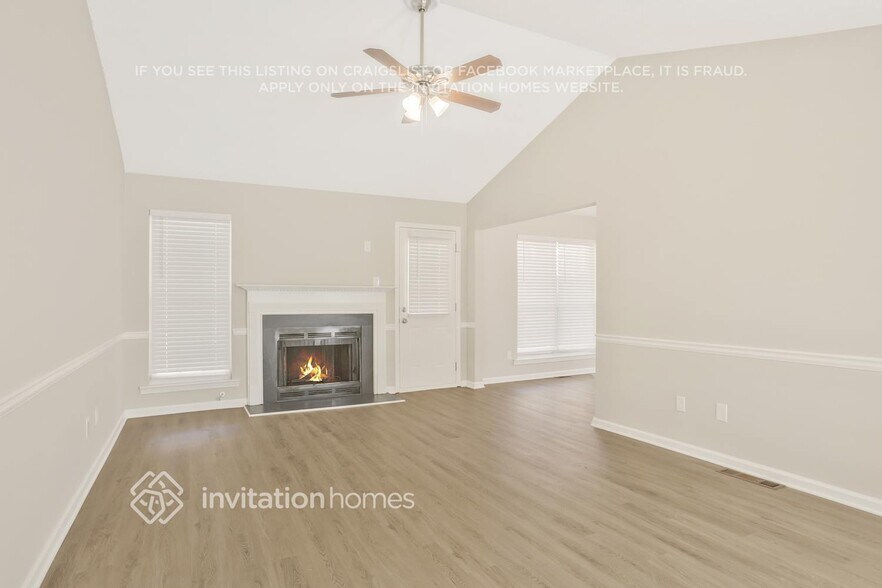 Building Photo - 655 Durham Ridge Dr NW