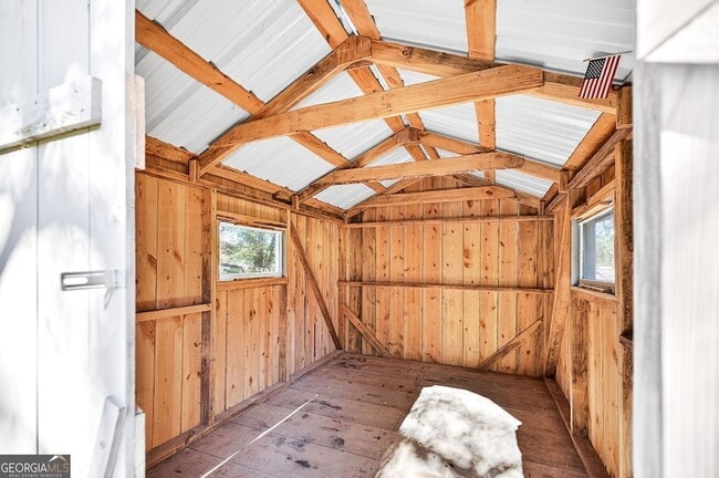 Building Photo - 255 Lowry St