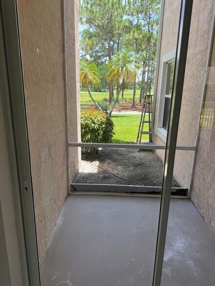 Building Photo - 9877 Perfect Dr