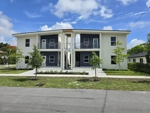 Building Photo - 511 SW 1 AVENUE Unit 2A, Hallandale Beach,...