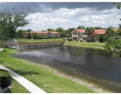 Building Photo - 4791 Via Palm Lakes Via