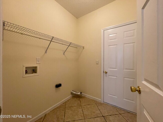 Building Photo - 1804 Sea Pines Ln