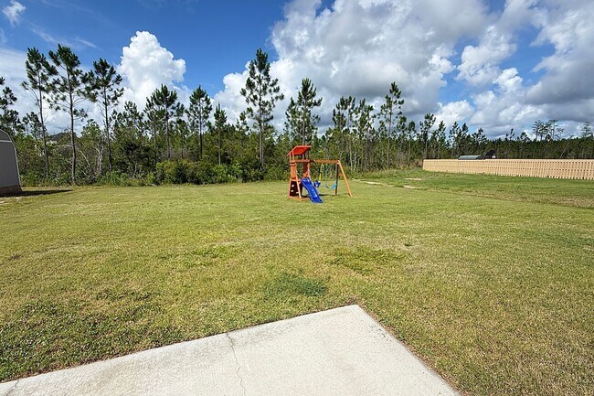 Building Photo - COMING JUNE 2026! (Pet Friendly)