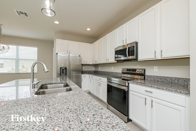 Building Photo - 451 Aragosa Dr