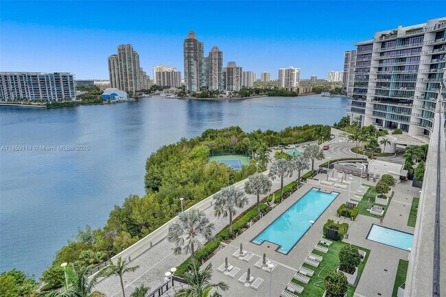 Building Photo - 5000 Island Estates Dr