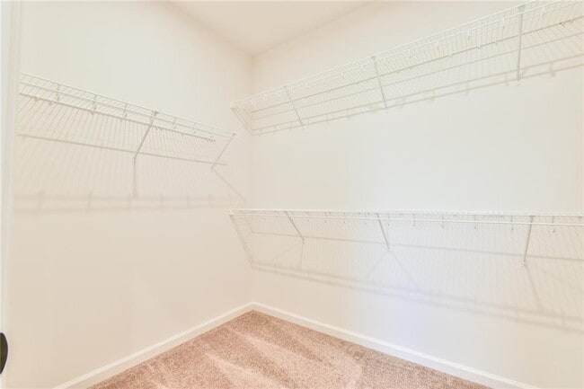 Building Photo - 2350 Whistler Wy NE