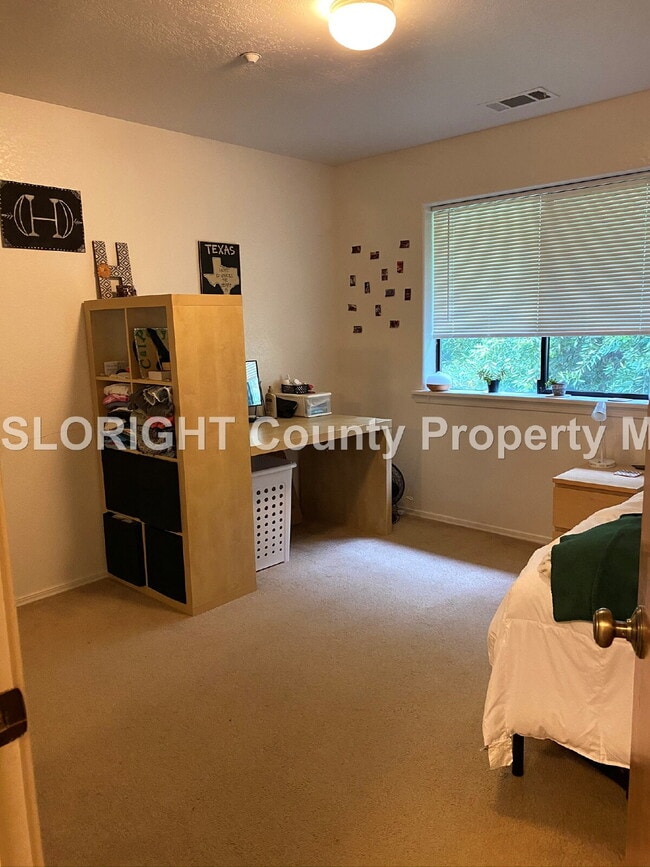 Building Photo - AVAILABLE MARCH - SLO Home Near Downtown - 3 Bed / 2.5 Bath