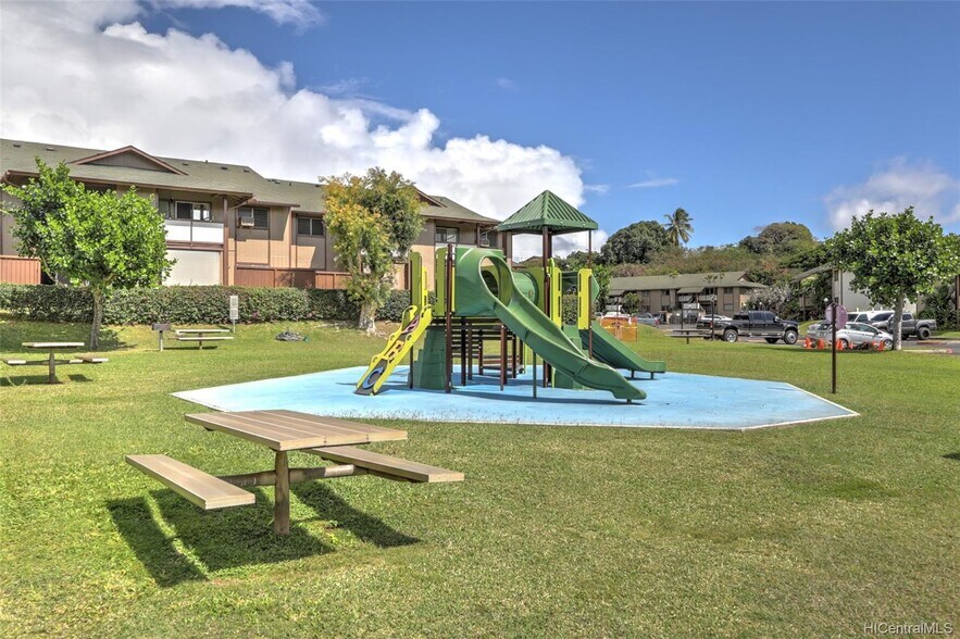 Building Photo - 1243 Ala Alii St