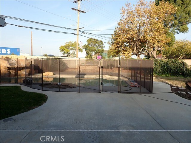 Building Photo - 6791 Killarney Ave