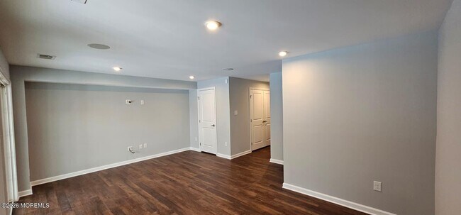 Building Photo - 201 Rio Grande Dr