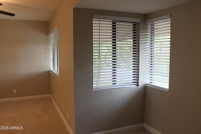 Building Photo - 1550 N Stapley Dr