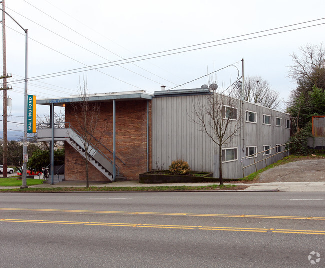 Building Photo - Camden Apartments