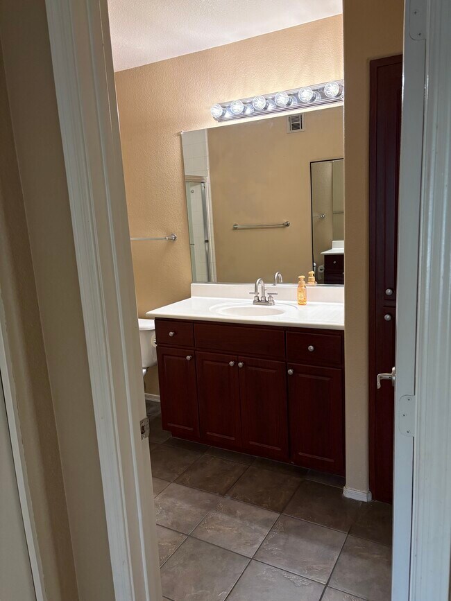 Building Photo - 7575 E Indian Bend Rd