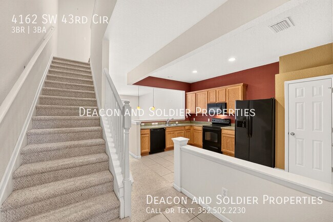 Building Photo - 4162 SW 43rd Cir