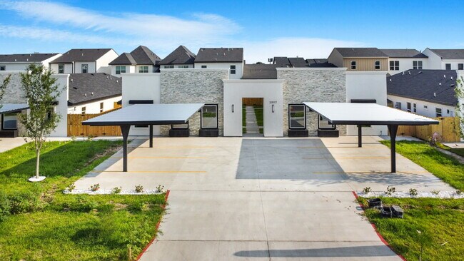 Building Photo - What an amazing apartment in Mission!!! Luxury apartment for Rent