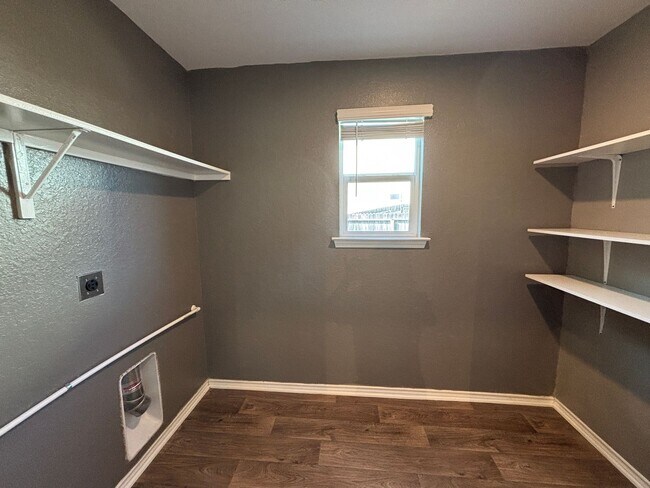 Building Photo - 14721 Hooded Merganser