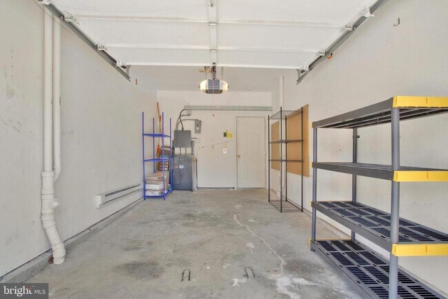 Building Photo - 502 Mathias Hammond Way