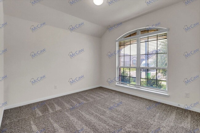 Building Photo - 1345 Francesca Dr
