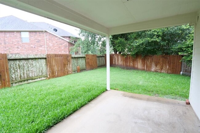 Building Photo - 26427 Longview Creek Dr