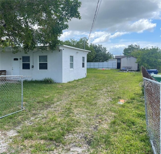 Primary Photo - 26741 SW 139th Ave