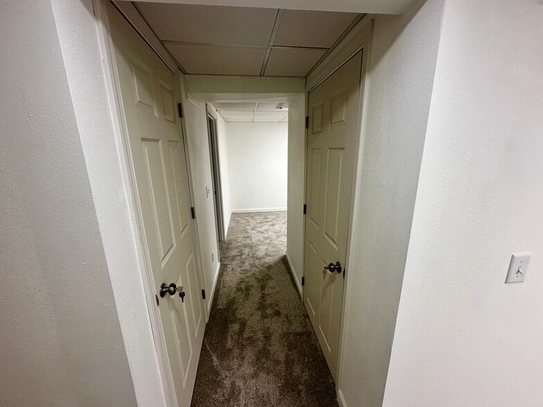 Building Photo - 4011 David Rd