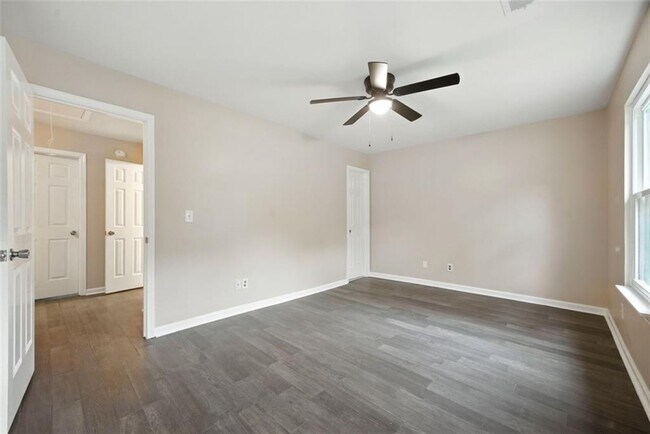 Building Photo - 4445 Aspen Woods Ct