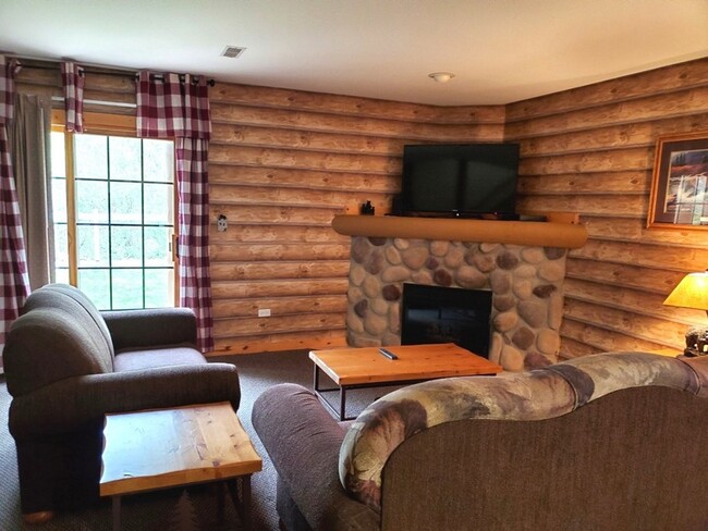 Building Photo - 2643 IL-178