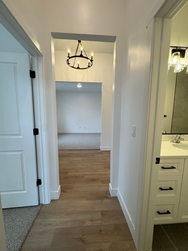 Building Photo - 1593 E Dihedral Dr