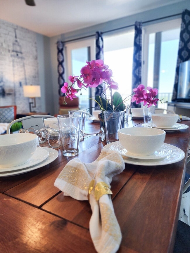 Building Photo - 102 Gulfside Ct