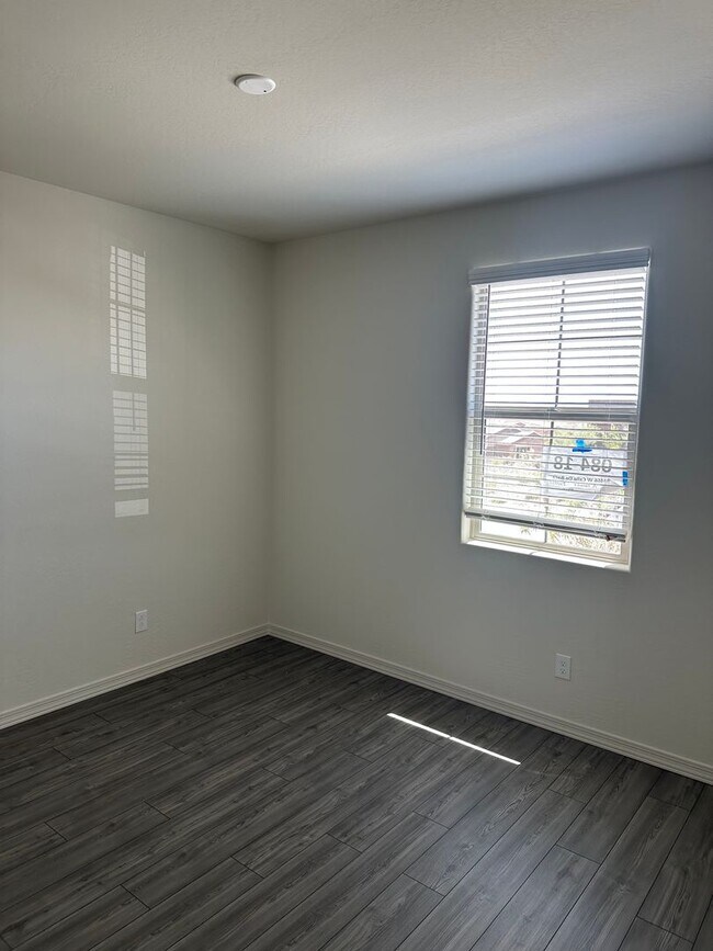 Building Photo - BRAND NEW ++ 2026 BUILT PEORIA HOME ++ 4 BED + DEN, 3 BATH ++ POOL
