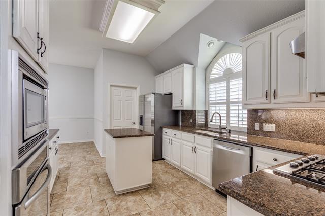 Building Photo - 8417 Bayham Dr