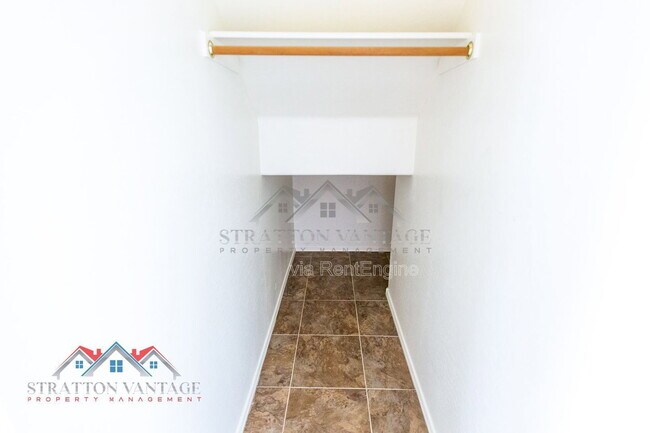 Building Photo - 17932 W Caribbean Ln