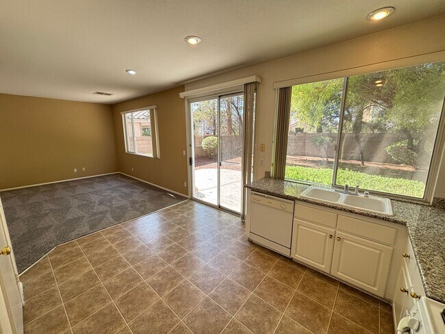 Building Photo - 10319 Splendor Ridge Ave