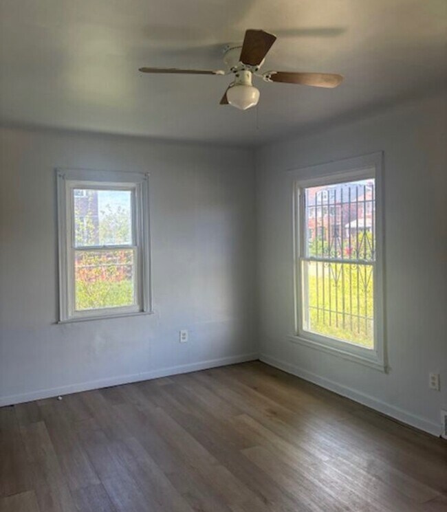 Building Photo - 3295 Monterey St
