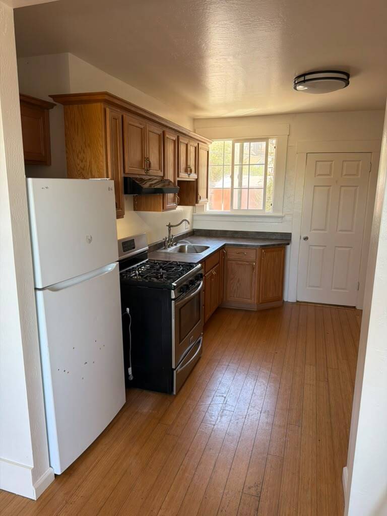 Building Photo - 48 Daniels Ave