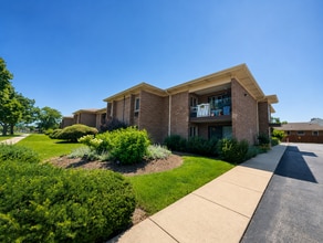 Building Photo - Completely renovated 2 bedroom condo for rent 2 parking spots