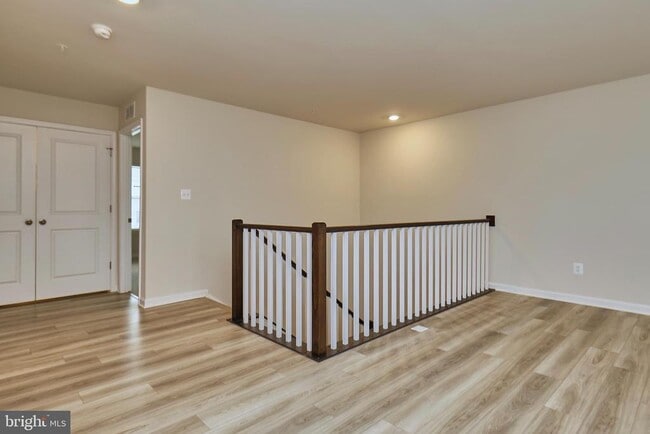 Building Photo - 1006 Shenandoah View Pkwy